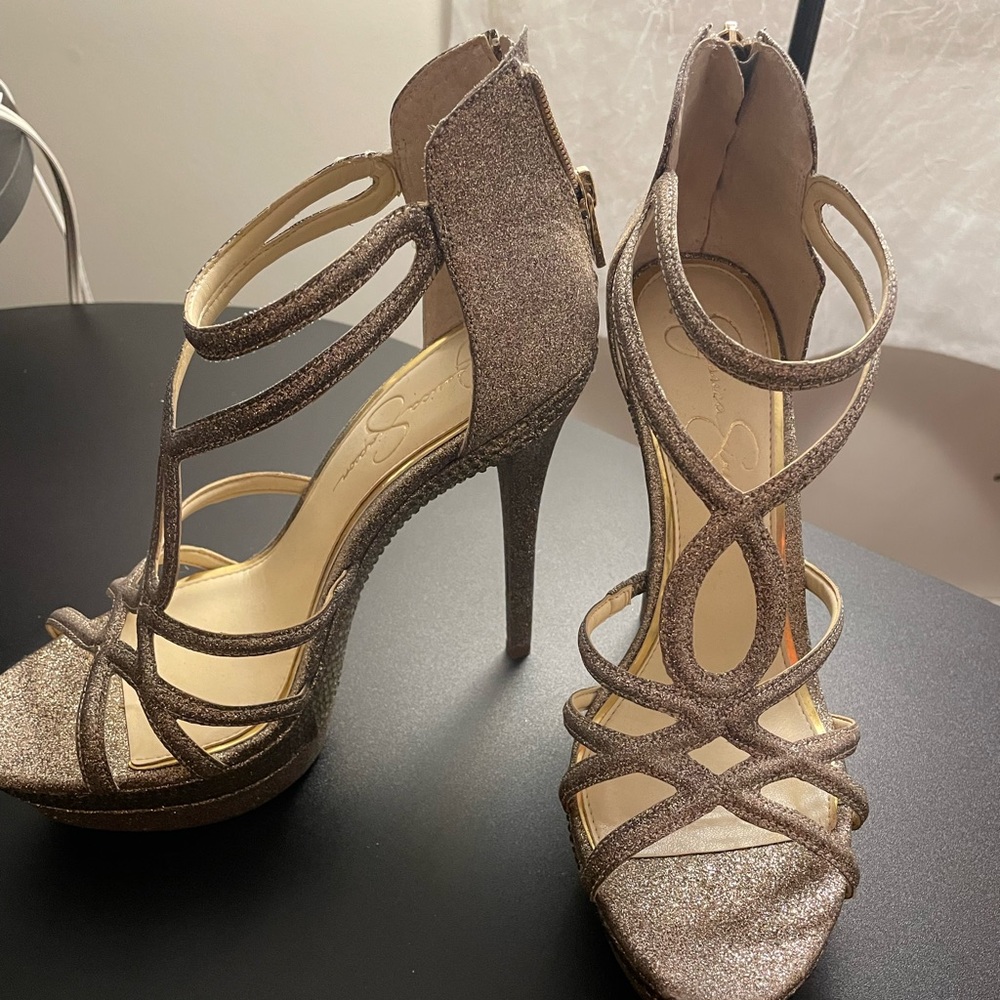 Jessica Simpson 👠